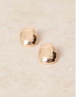 stud earrings with molten oval detail in gold tone